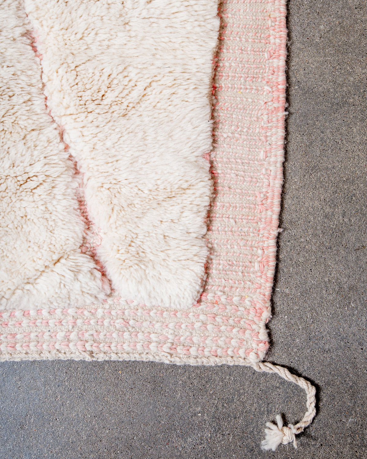 Modern, designer, handcrafted 100% sheep’s wool Berber rug from Morocco. Beni M’rirt carpet with beautiful colours and patterns and fluffy wool texture.